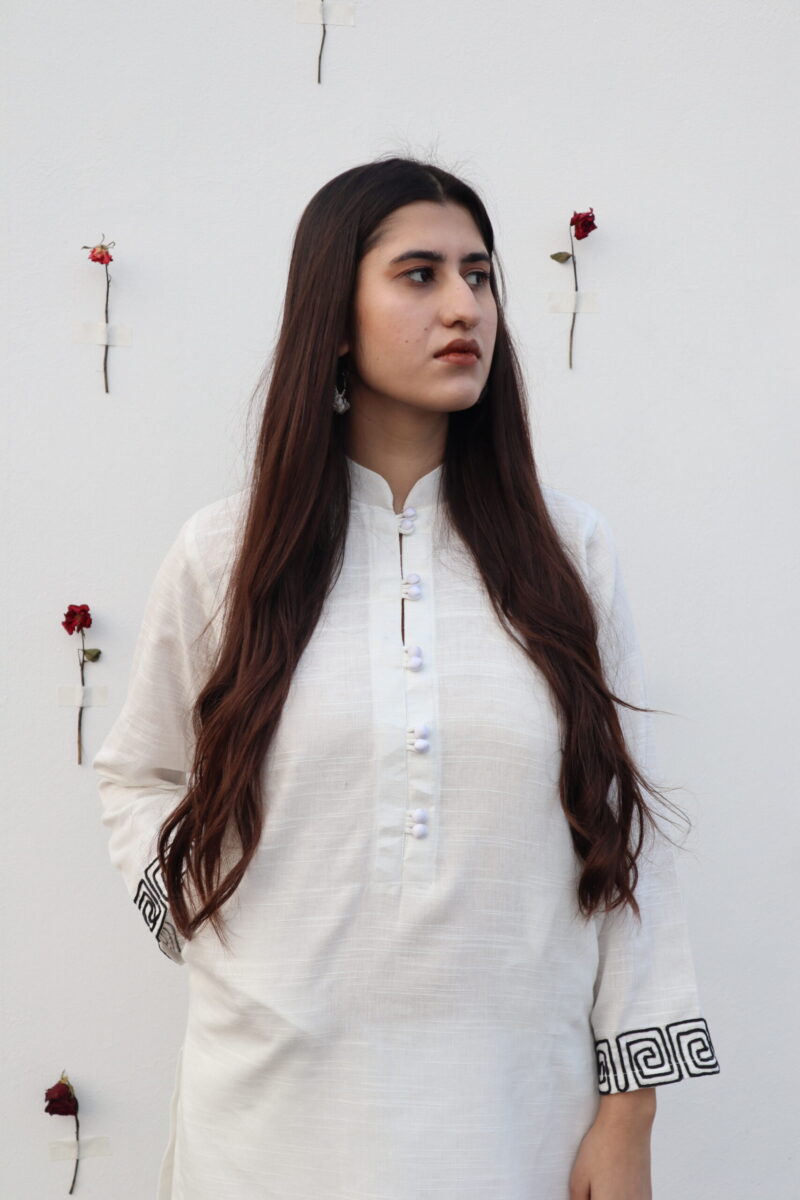 white paheli